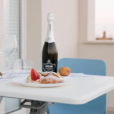 Cielo D' Palazzo Adamo Алкамо