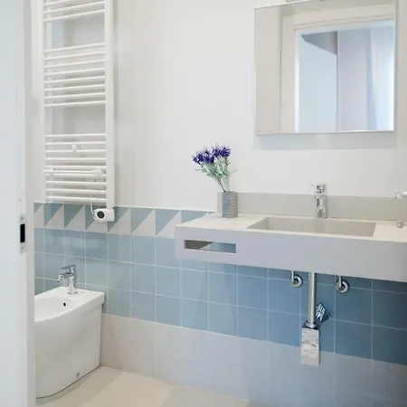 Cielo D' Palazzo Adamo Алкамо